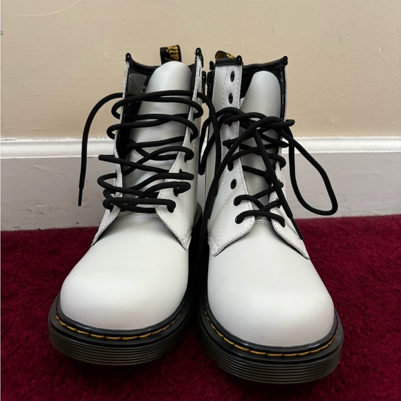Dr. Martens vegan leather white boots - Picture 4 of 5